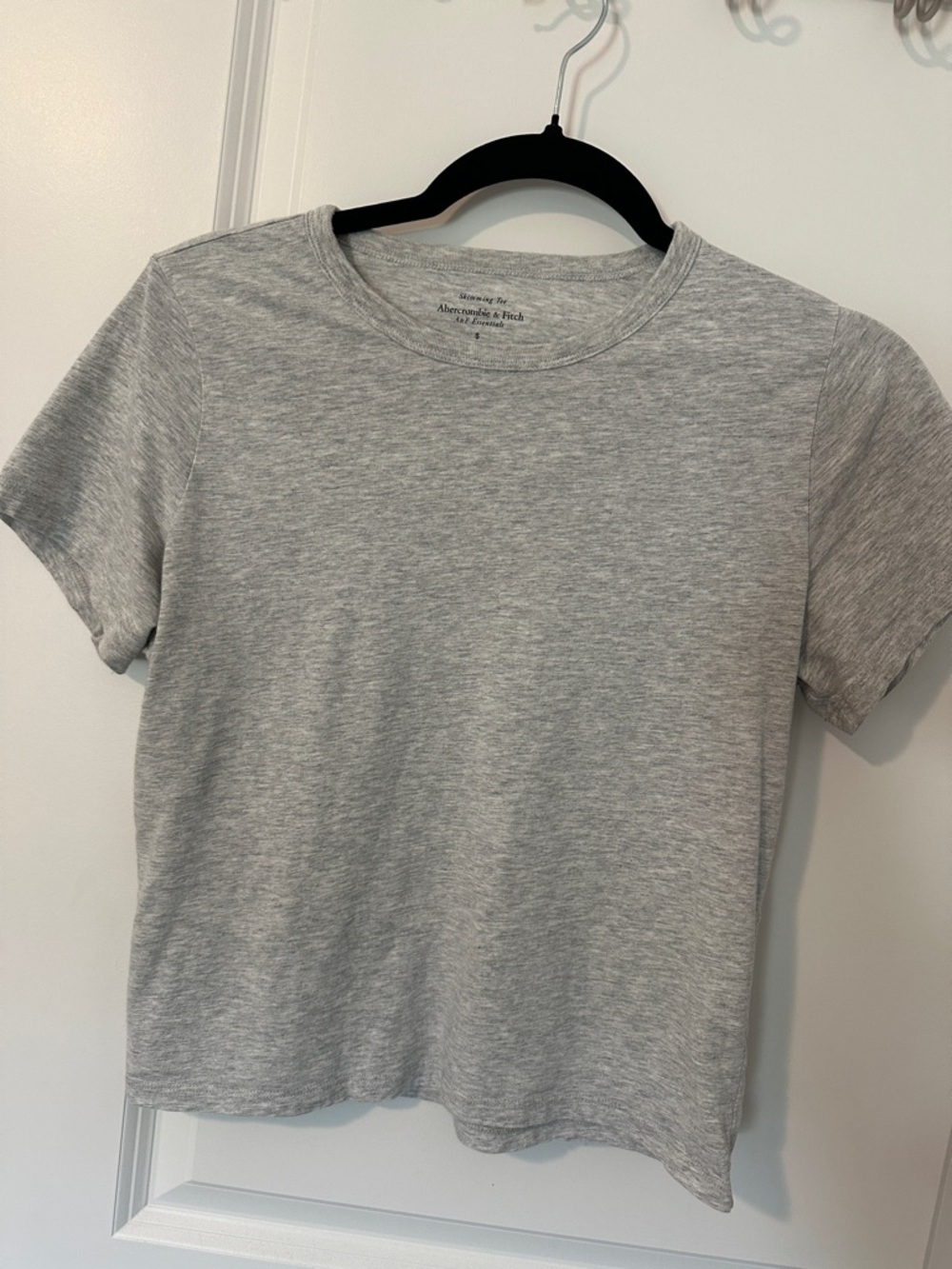 Abercrombie & Fitch Light Heather Gray Short Sleeve Tee